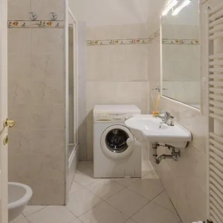 Via Del Corno 1 - Chiara - Elegant With Elevator Lejlighed