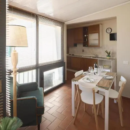 Via Del Corno 1 - Chiara - Elegant With Elevator