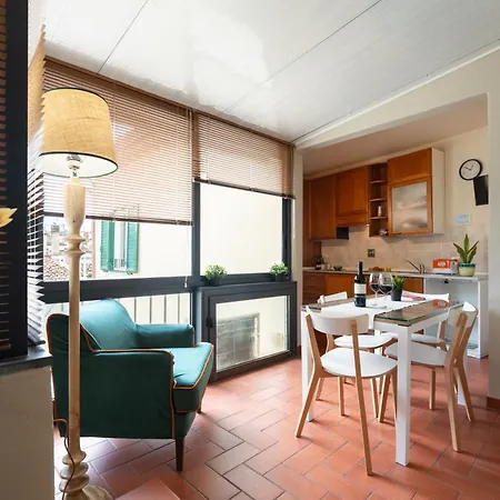 Via Del Corno 1 - Chiara - Elegant With Elevator Appartamento *