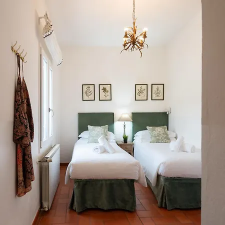 Appartamento Via Del Corno 1 - Chiara - Elegant With Elevator