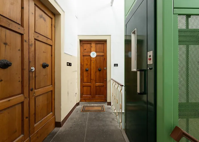 Appartement Via Del Corno 1 - Chiara - Elegant With Elevator *