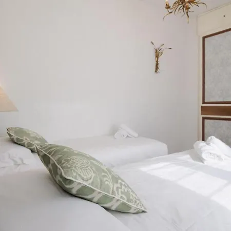 Lägenhet Via Del Corno 1 - Chiara - Elegant With Elevator