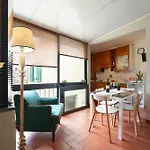 Via Del Corno 1 - Chiara - Elegant With Elevator Apartman *